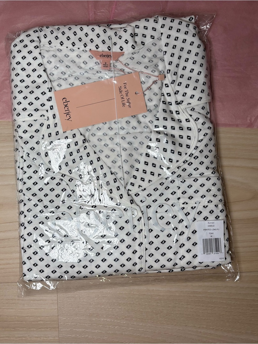 $158 NWT Eberjey Gisele Printed  Long Sleeve Pajamas PJ set Size M